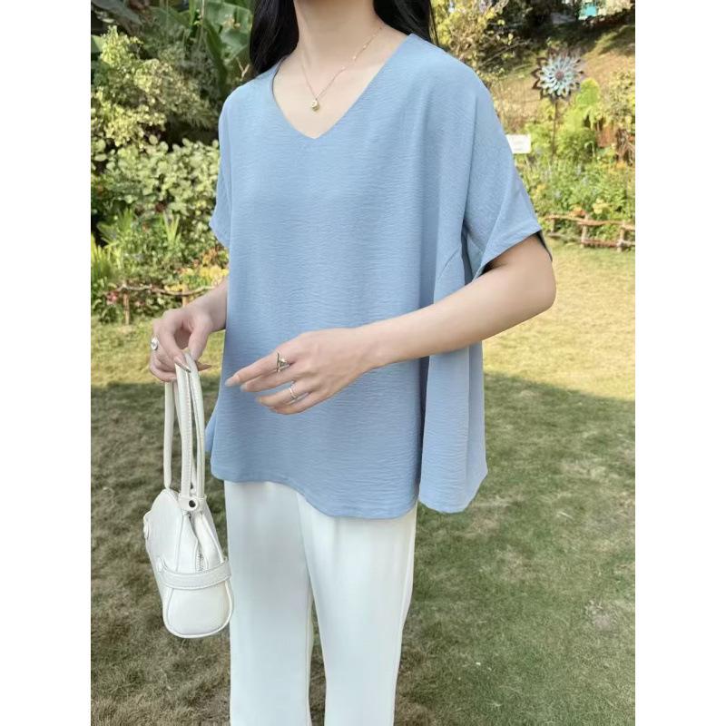 Plus Size Women s Loose Pleated Round Neck Solid Top for Spring & Summer One Size