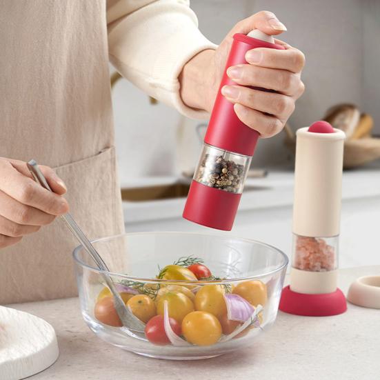 Electric Pepper Grinder Rechargeable Salt And Spice Mill with Adjustable Coarseness One-Hand Operation Kitchen Seasoning Tool