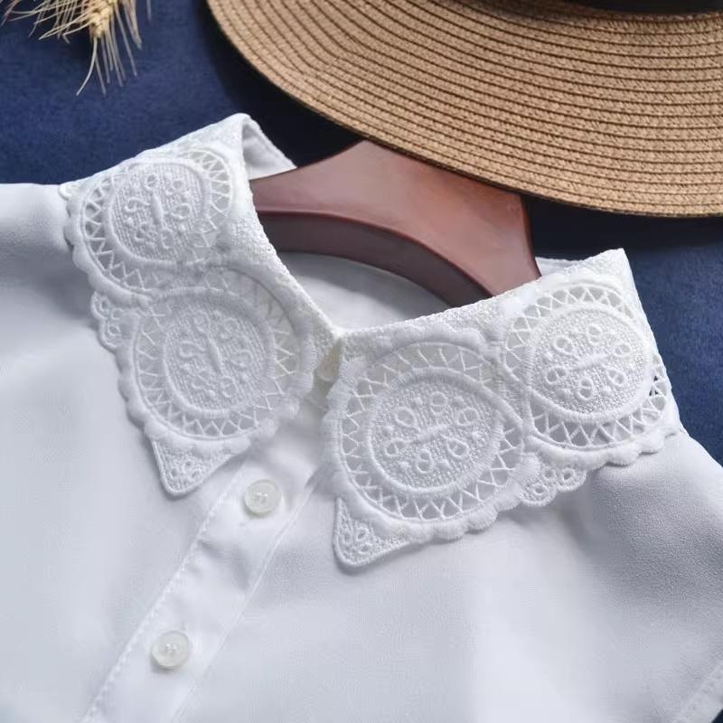 Women's Lapel Half Shirt Fake Collar New Hollow Floral Removable Lapel Neckwear Shirt Detachable Collar Neck False Collars