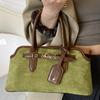 Retro niche portable commuter bag women's new fashionable high-value armpit bag simple shoulder messenger bag