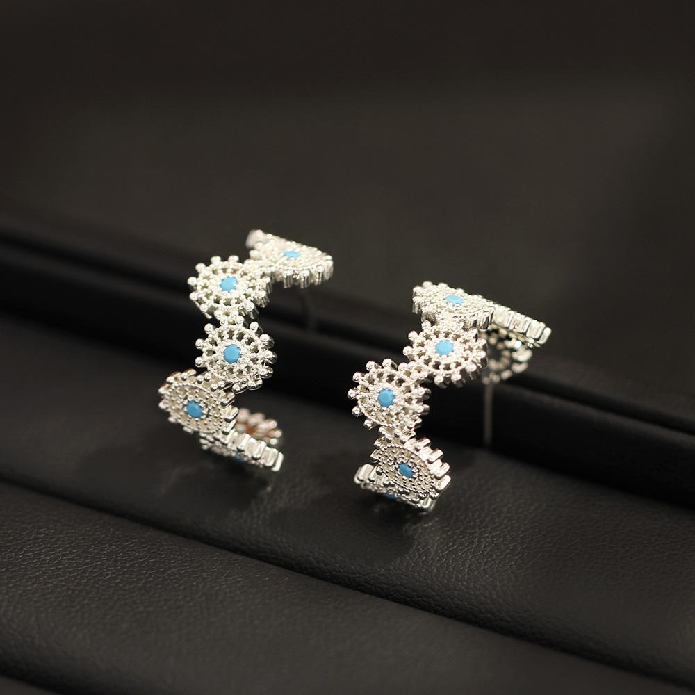 Premium silver lace pattern imitation blue pine zircon earrings vacation style niche silver needle earrings stud earrings women s earrings