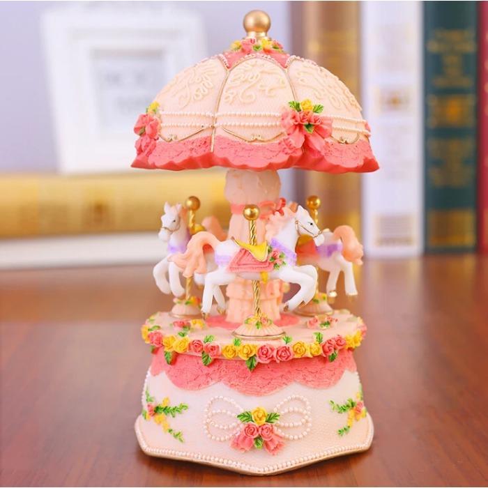 Modern Flashing LED Light Resin Carousel Music Box Kids Ornament Crafts Birthday Wedding Gifts Home Desk Accessories Decoration