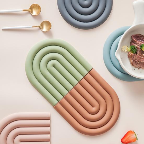 Rainbow Silicone Pot Mat Heat Resistant Trivet for Hot Dishes Non-Slip Table Placemat for Kitchen Home Bar Outdoor Use