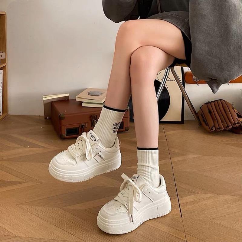 Little white shoes women's new versatile women's shoes autumn breathable thick-soled casual board shoes women's sports shoes