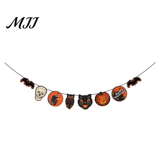 Durable Halloween Decoration Vintage Garland Decorations Spooky Wooden Pumpkin Skull Owl Witch Eco-friendly Banner Bat Hanging Bunting for Party Home