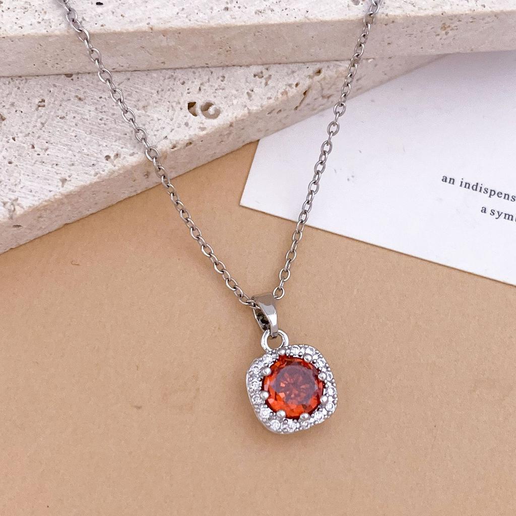 Necklace hot-selling simple square necklace accessories women's light luxury niche design sense does not fade titanium steel necklace women