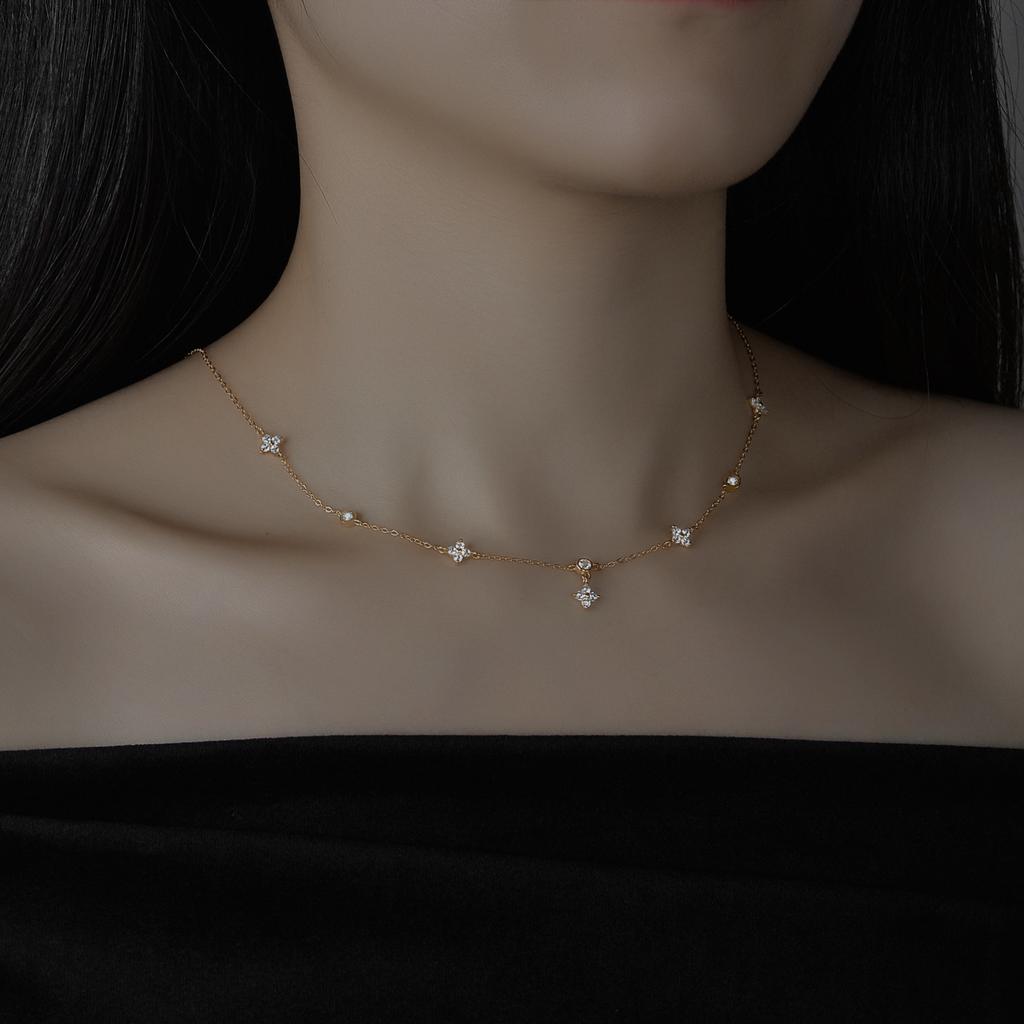 Fashion Trend Four-Leaf Clover Necklace Women's High-Grade Luxury Collarbone Chain