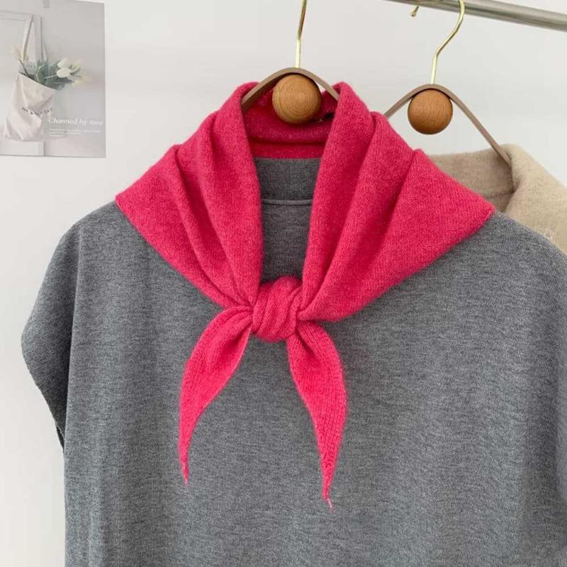 

Knitted scarf Versatile triangle scarf scarf women s winter warm thickened scarf shawl dual-purpose 95*33cm