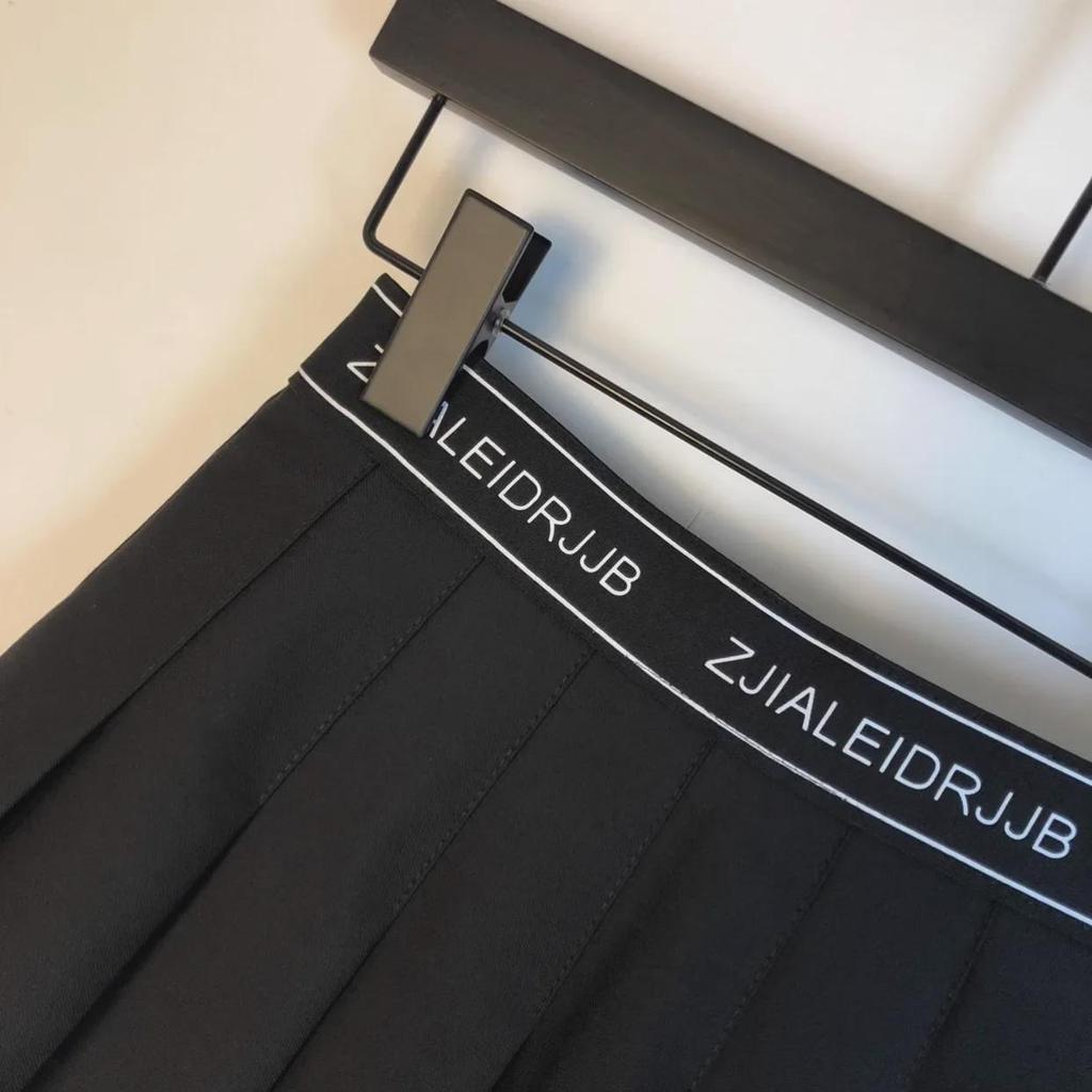 Japanese Style High-Waisted Pleated Skirt: Slim, Anti-Exposure A-Line with English Letter Print - Versatile for Spring and Autumn