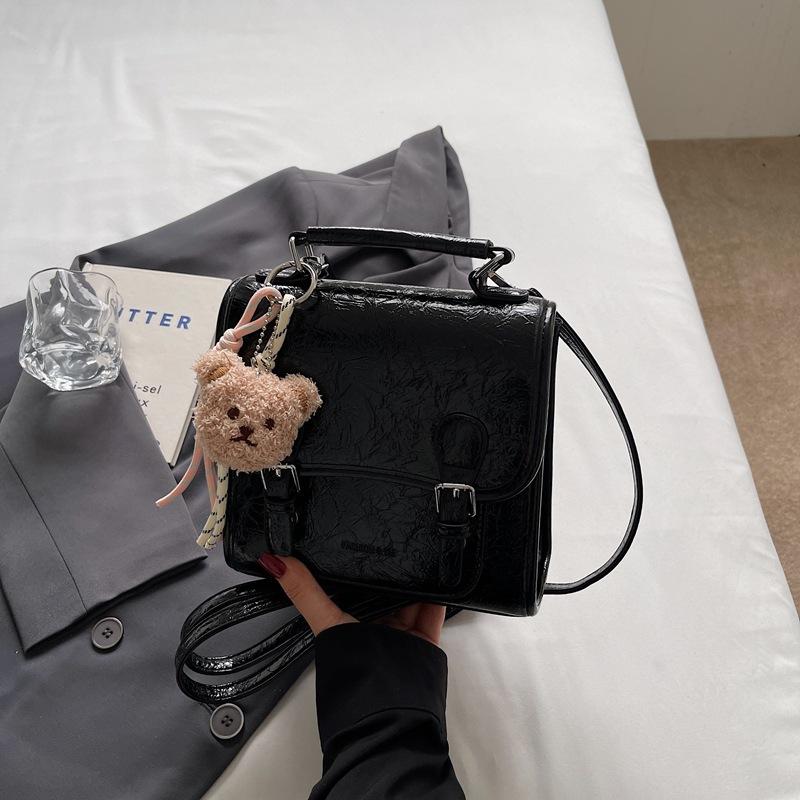 

Retro Pleated Oil Waxed Leather School-style Backpack Small Bag Student Class Handbag чорний