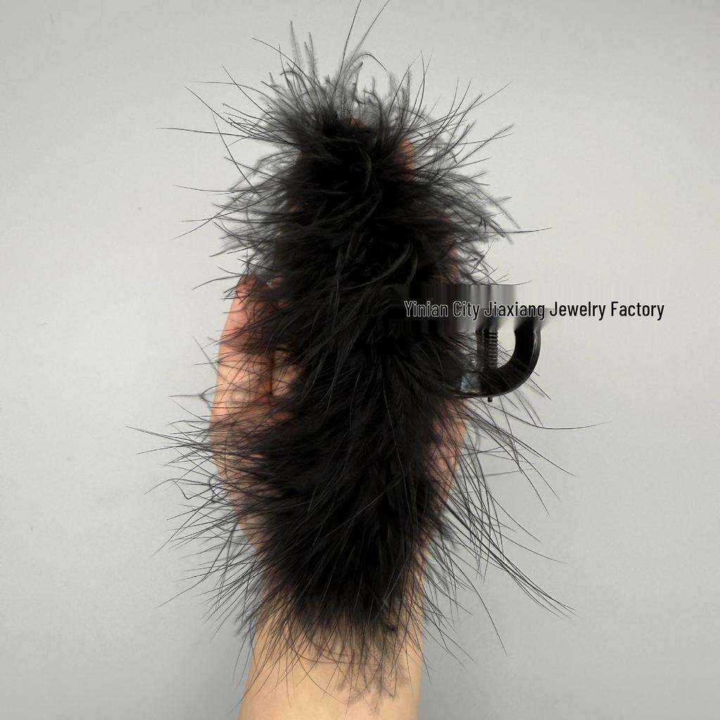 High-End Ostrich Feather Mesh Claw Clip for Women's Ponytail or Bun – No Shedding Hair Accessory.