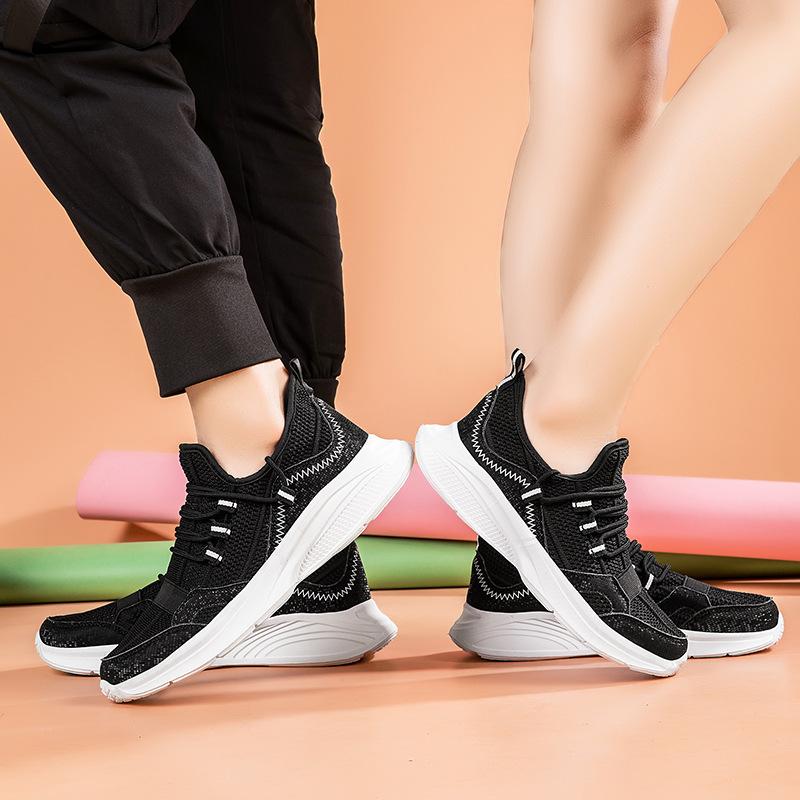 Large size fashion casual shoes couple sports breathable fly-woven shoes spring and autumn lace-up lightweight running shoes 2029