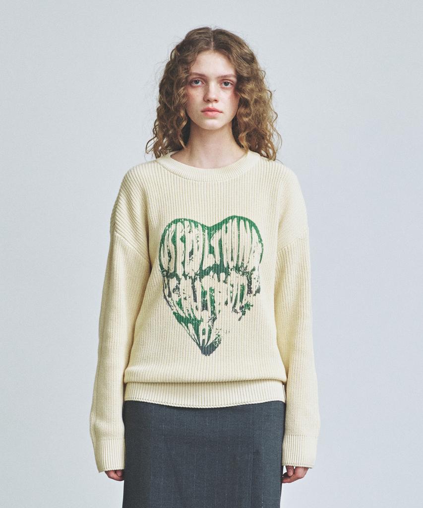 KNITTED Vintage Heart Round Knit Oatmeal