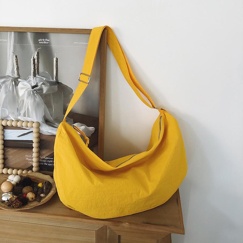 Simple Lazy Style Lightweight Nyl Dumpling Bag 2026 New Casual Versatile Messenger Bag Women's Large Capacity Shoulder Bag