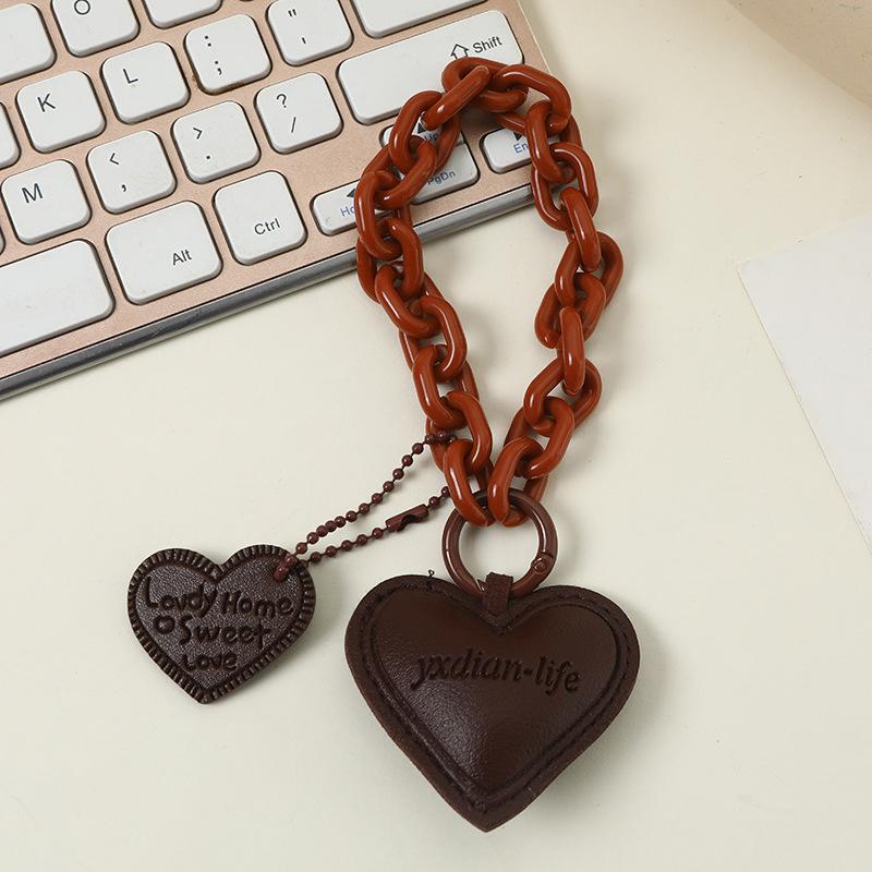 Simple Love Leather Keychain Pendant  Versatile Keychain For Women Exquisite Backpack Decoration Accessories Gifts