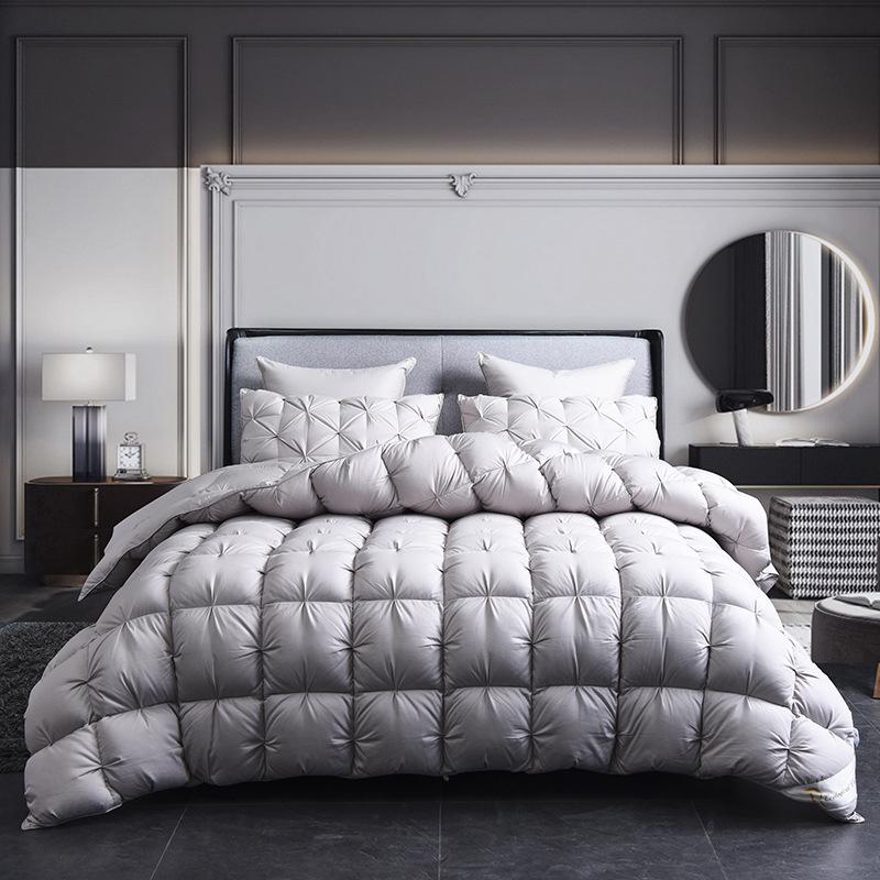 All-Cotton Cable Knit Goose Down Duvet - Thick, Warm Quilt for Autumn and Winter
