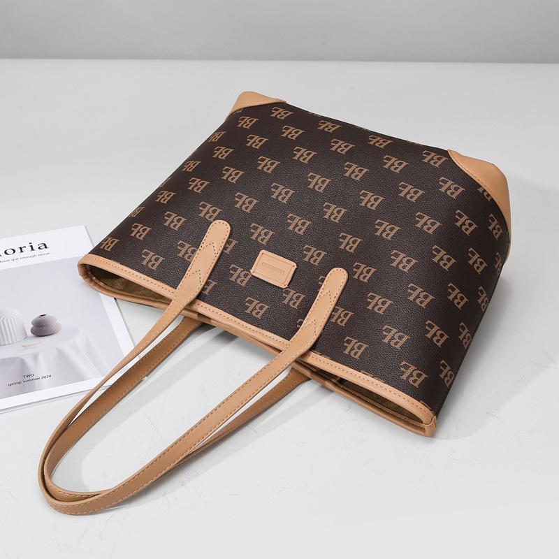 New Minimalist and Large Capacity Tote Bag for Daily Commuting and Women's Shoulder Bag