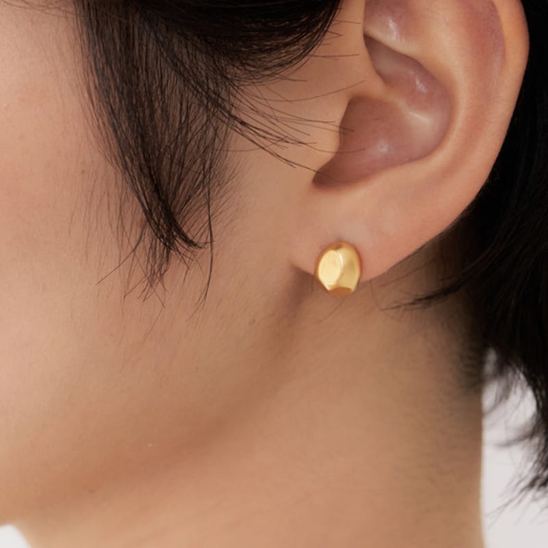 geegee [silver925] smooth cobbles earring (2color)