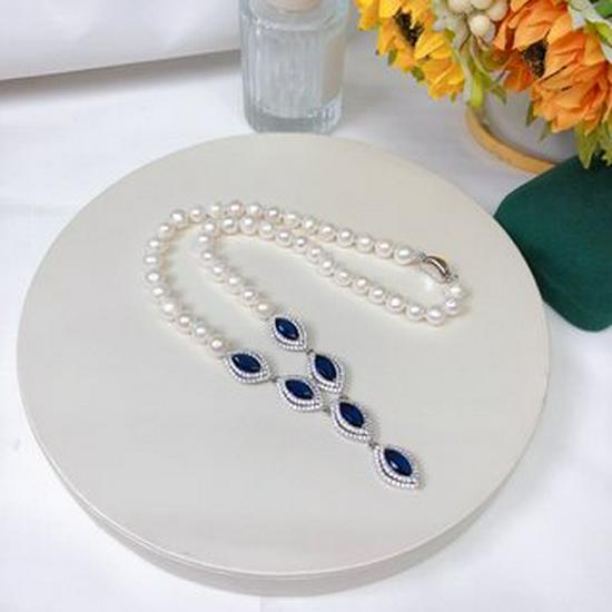 Elegant Zhuji Freshwater Pearl Necklace - Light Luxury Collarbone Chain for Parties and Daily Wear