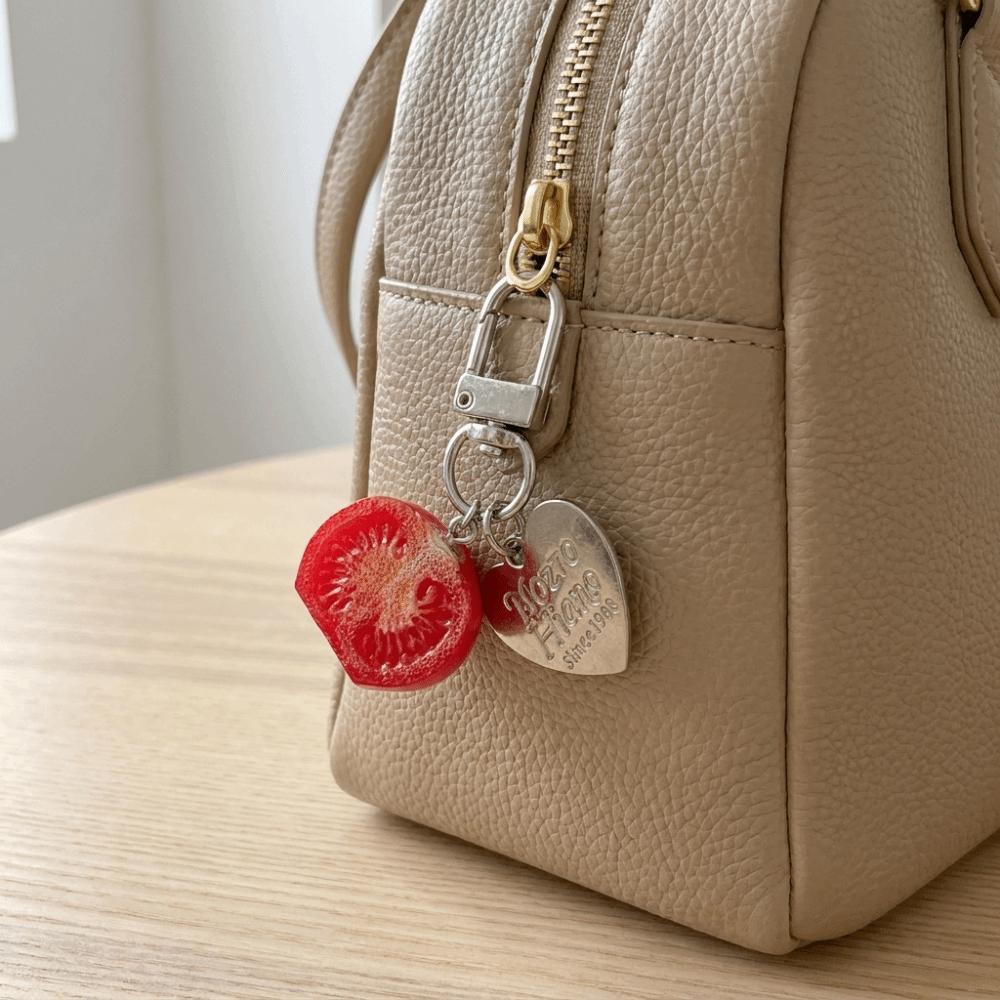 Realistic 3D Tomato Bag Charm Vibrant Colors Resin Key Ring Fruit Key Chain Aesthetic Styling