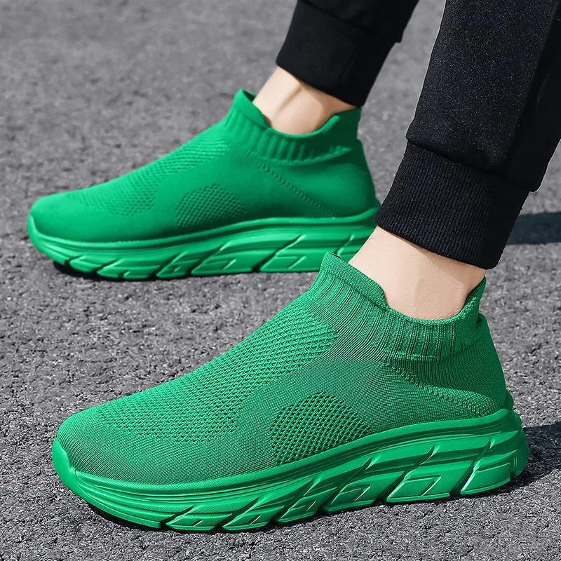 Fashion Green Men Sneakers Breathable Slip On Jogging Shoes Lightweight Trainers Sneakers Women Sports Shoes