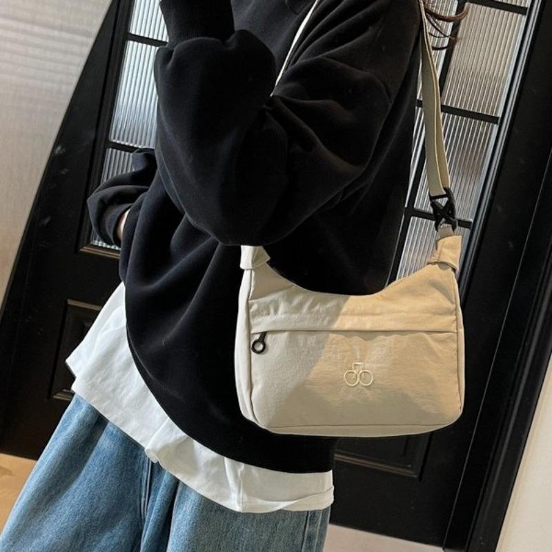 New nylon shoulder bag commuter small square bag lightweight and versatile student messenger bag simple tote bag women's bag