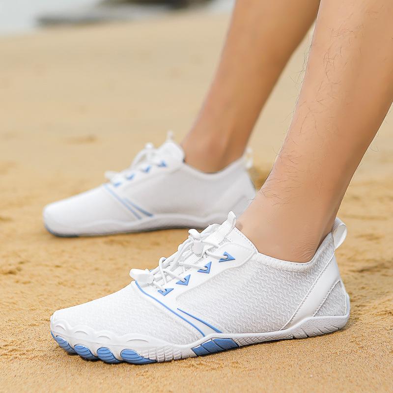 New-style river-tracking shoes for couples Outdoor sports wading shoes Beach swimming shoes Hiking and mountaineering five-finger shoes