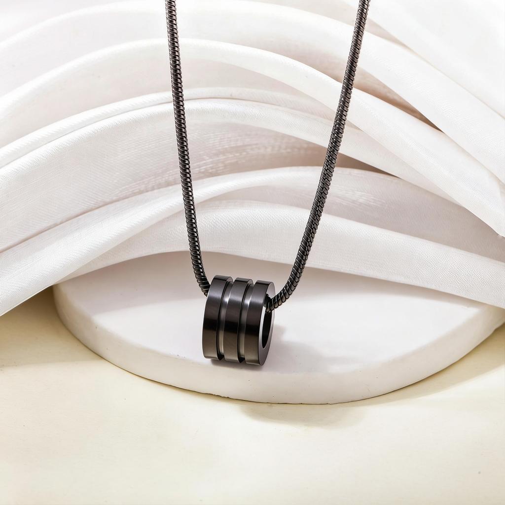 High-end Titanium Steel Necklaces for Men and Women with Small Waists, Colorful Striped Barrel Bead Pendant Jewelry