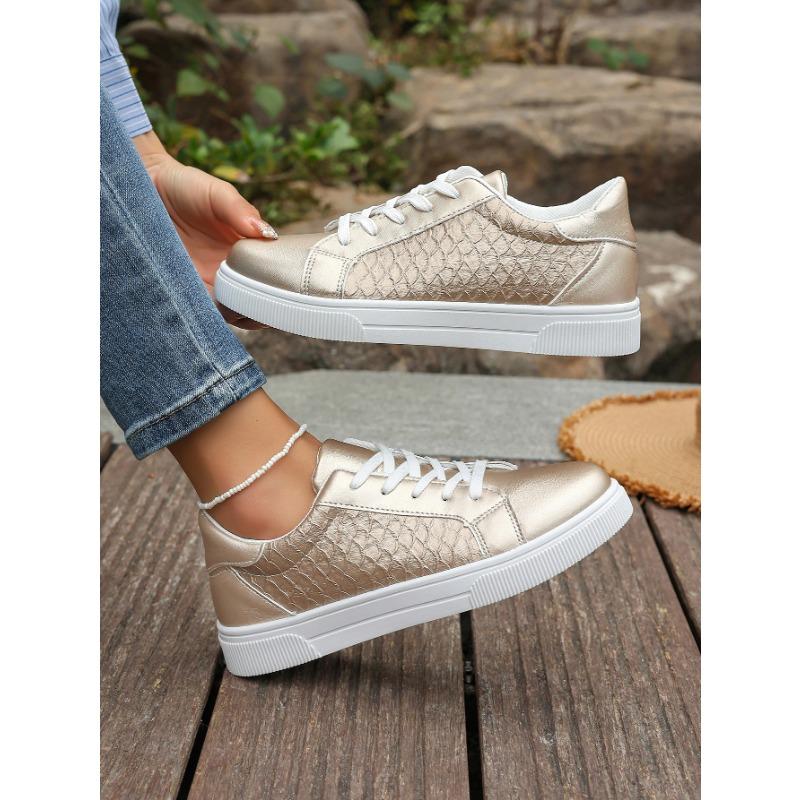 Versatile Casual Flat Sneakers for Women and Fashionable White Sneakers