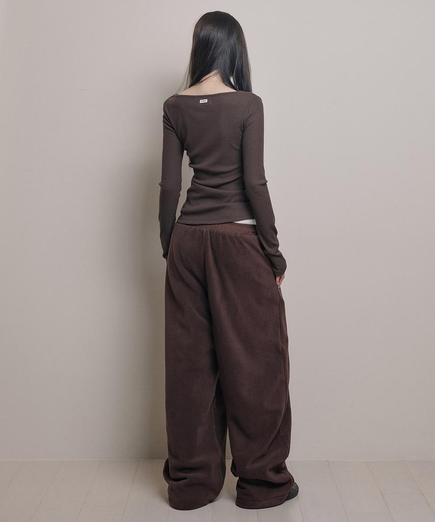 AWOSWEIB Slim Shape V Neck Longsleeve - Coffee Brown
