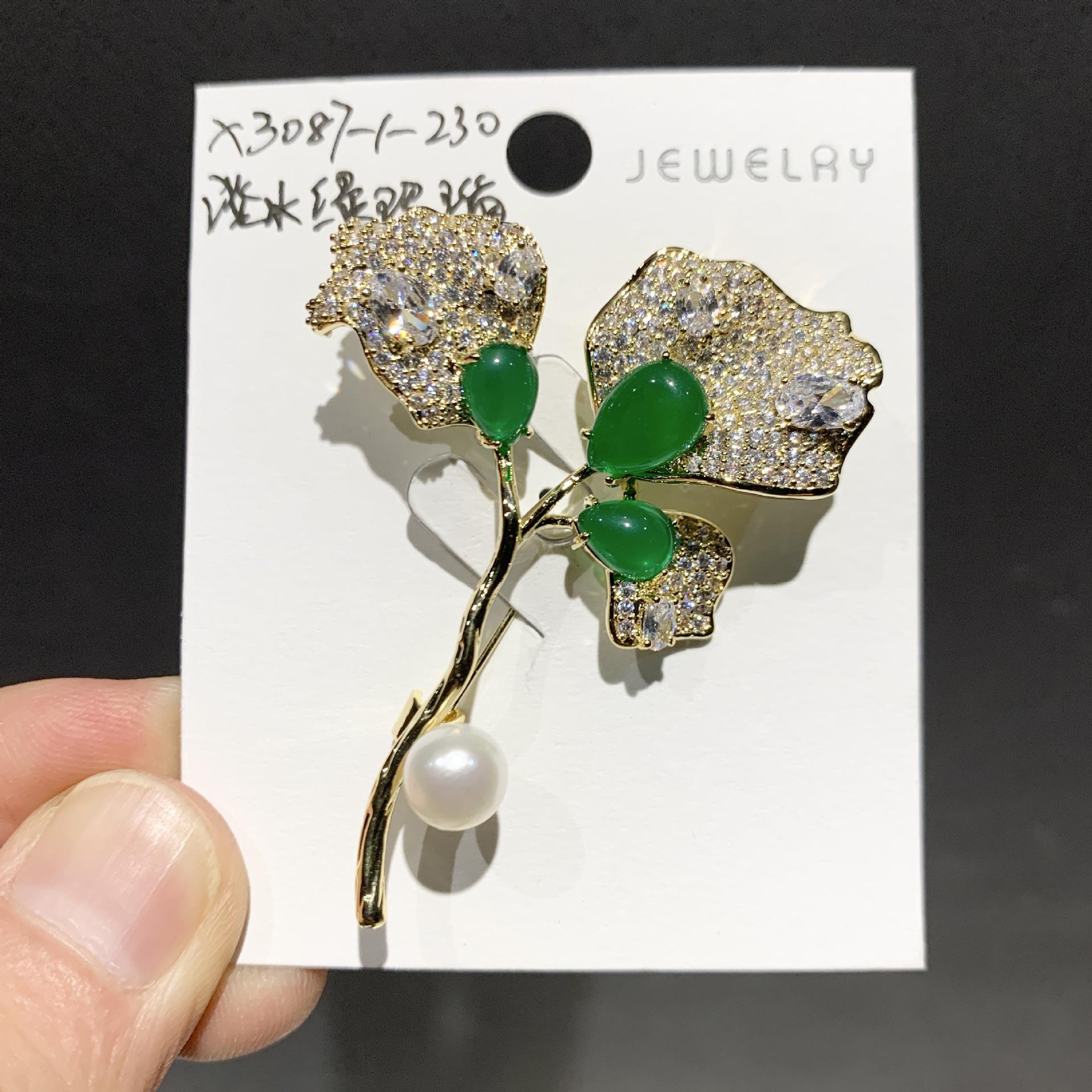 Bo Xin Yun Luxury Zircon Pearl  Green Chalcedony Leaf Brooch Gift