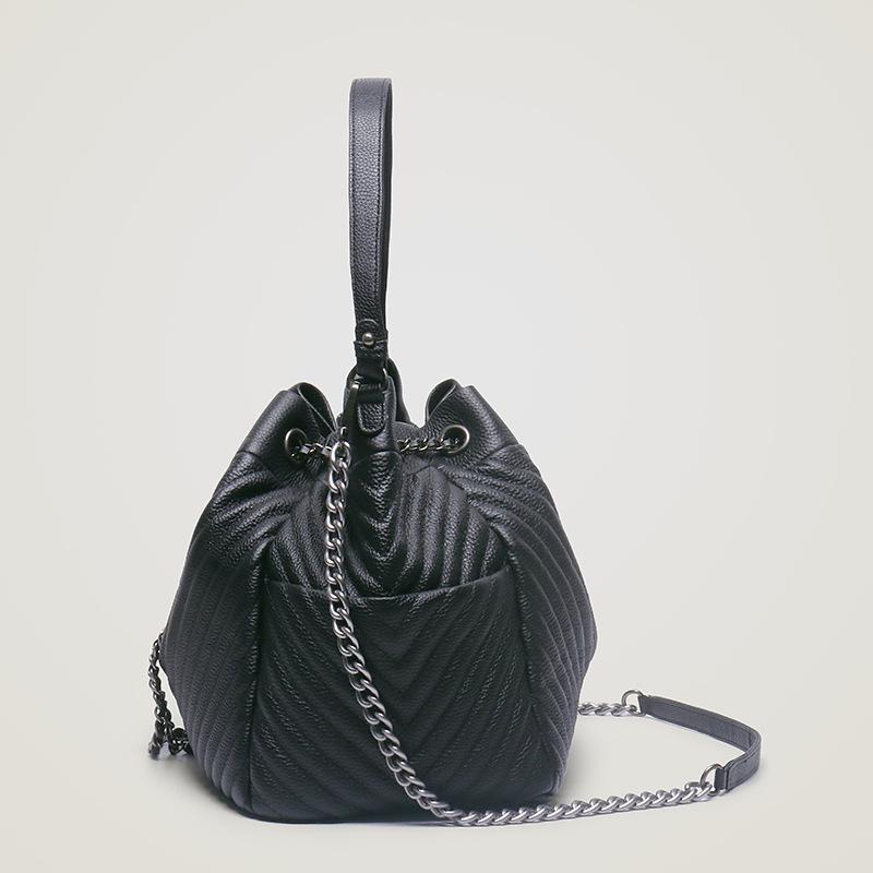 Bolsa feminina de couro bovino com padrão V, de primeira camada, em lote reto, versátil, de couro, grande capacidade, portátil, de ombro, para mulheres