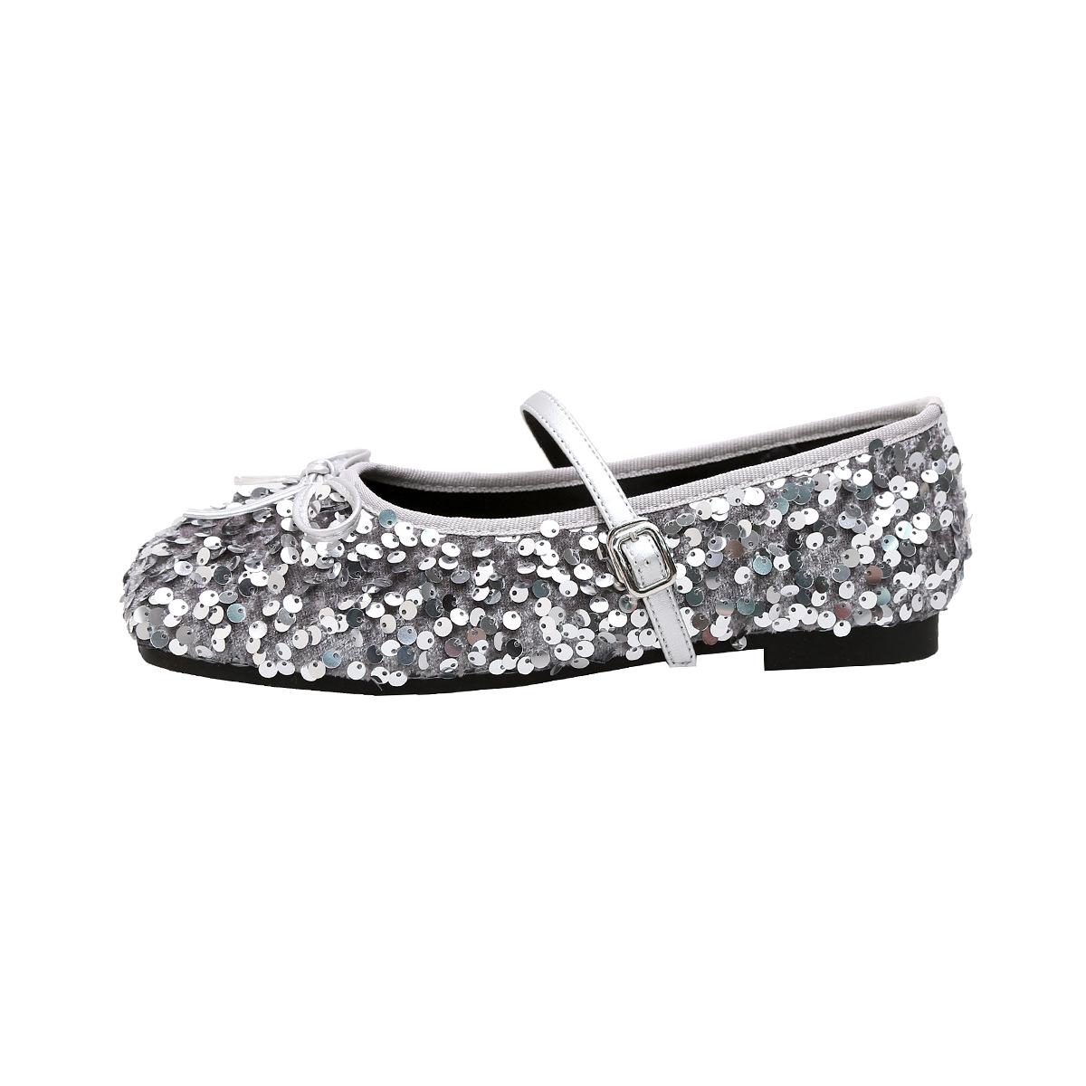 

Weiwei Girl 222-5 French Sequined Single Shoes Women s Flat Bottom One Word with Bow Light Mouth Silver Mary Jane Shoes 43 срібний