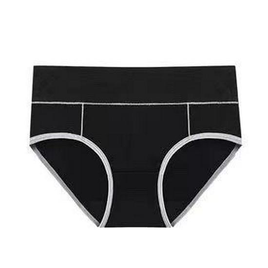 Plus Size Seamless Black Mid-Waist Cotton Briefs with Hip-Lifting Design