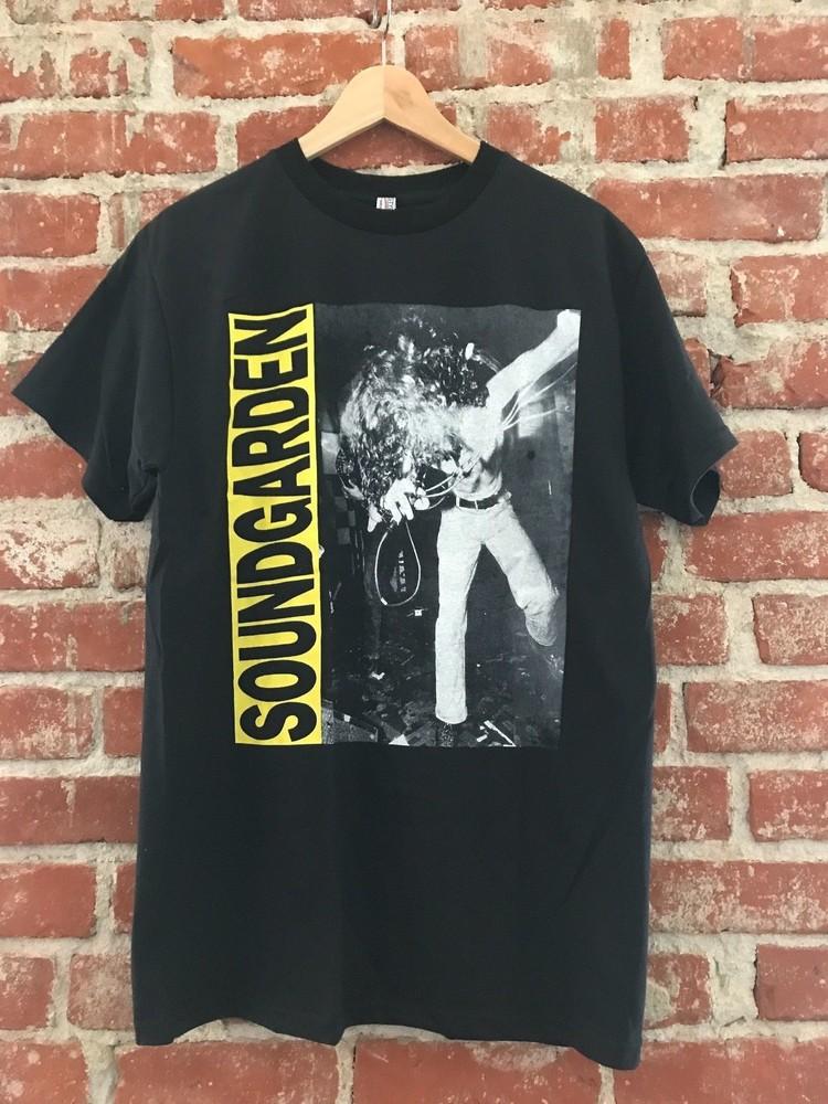 Officially Licensed Sound Garden  Louder Than Love Band Tee Unisex T-Shirt XL