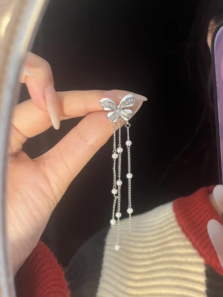 Autumn and winter new butterfly fringed ear bone clips ins high-end temperament super fairy long ear clips without ear piercings