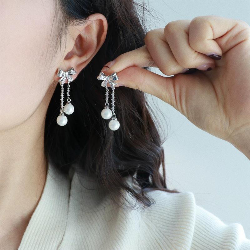 Flash Diamond High-end Exquisite Bow Fringed Earrings Women's New Unique Temperament Earrings Versatile Sweet and Trendy Earrings