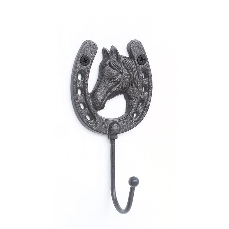 American Retro Horseshoe Iron Wall Hook - Cast Iron Art Decor for Bars and Cafes