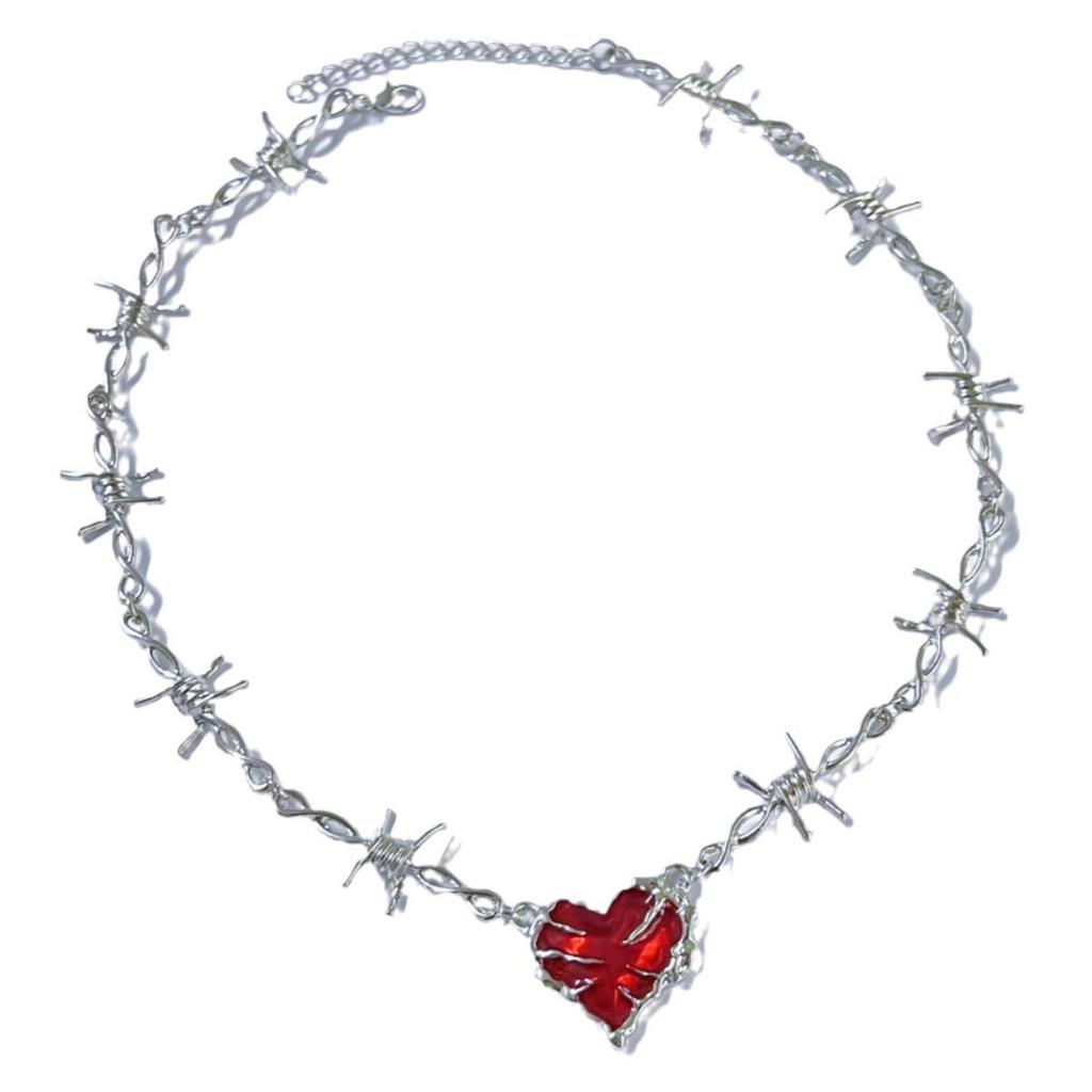 Y2K Dark Twist Heart Thorns Necklace