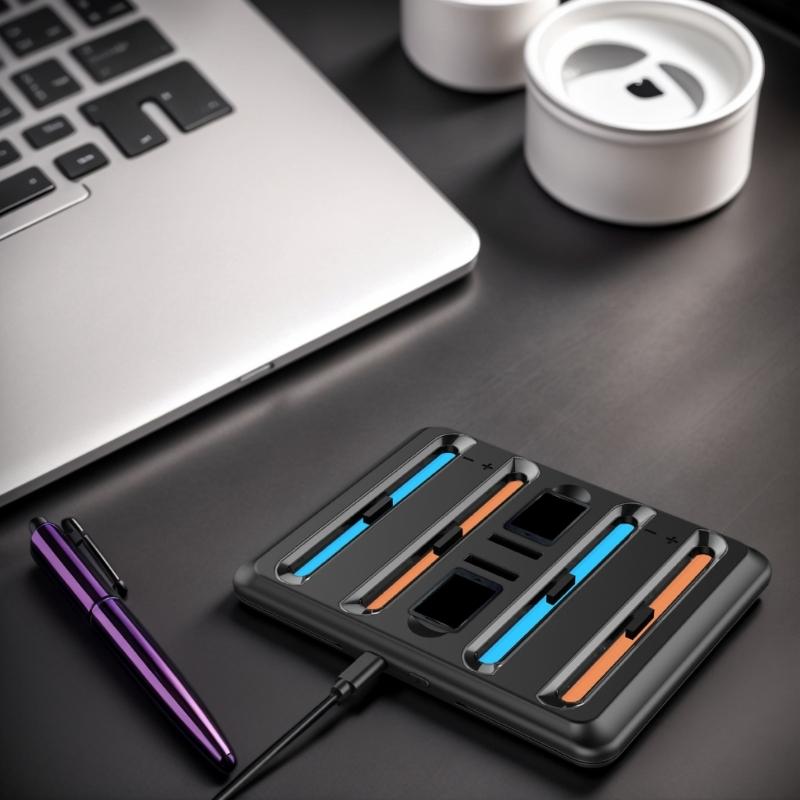 4 Port Charging Dock For Game Controller USB C Power Delivery Cable Charging Docking Station Stand with LED Light