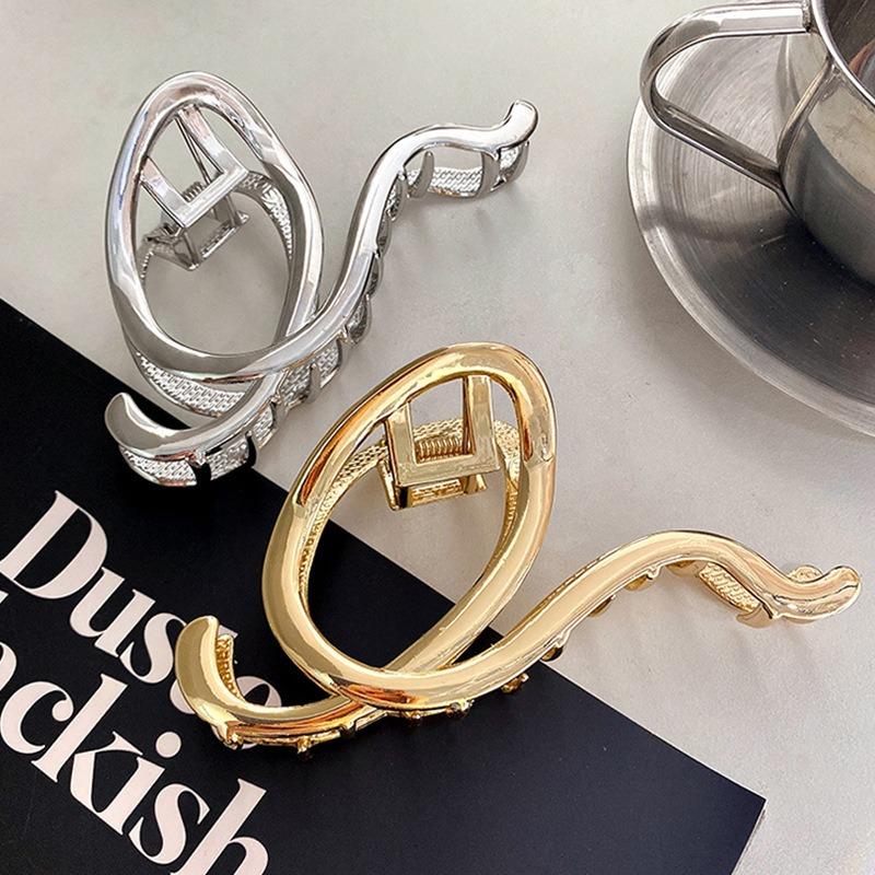 1pc Fashion Minimalist Metallic Hair Claw Clips Curved Designs Perfect for Chic Updos Daily Elegance Trendy Hair Accessories