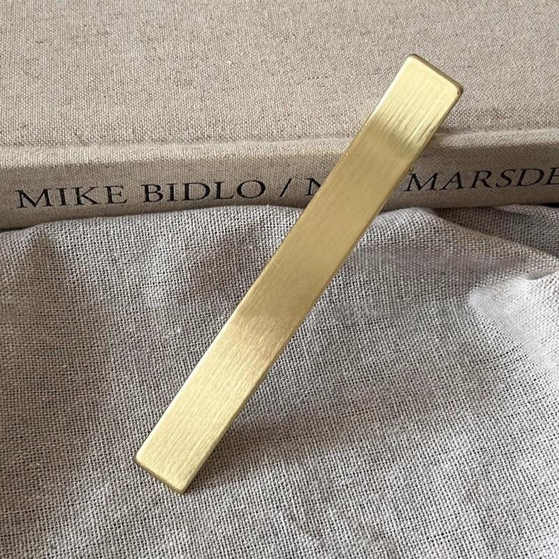 High-Quality Brushed Metal Hairpin, Side Ear Clip, Large Duck Bill Clip, Hairpin, Female One-Word Clip Hair Accessories.