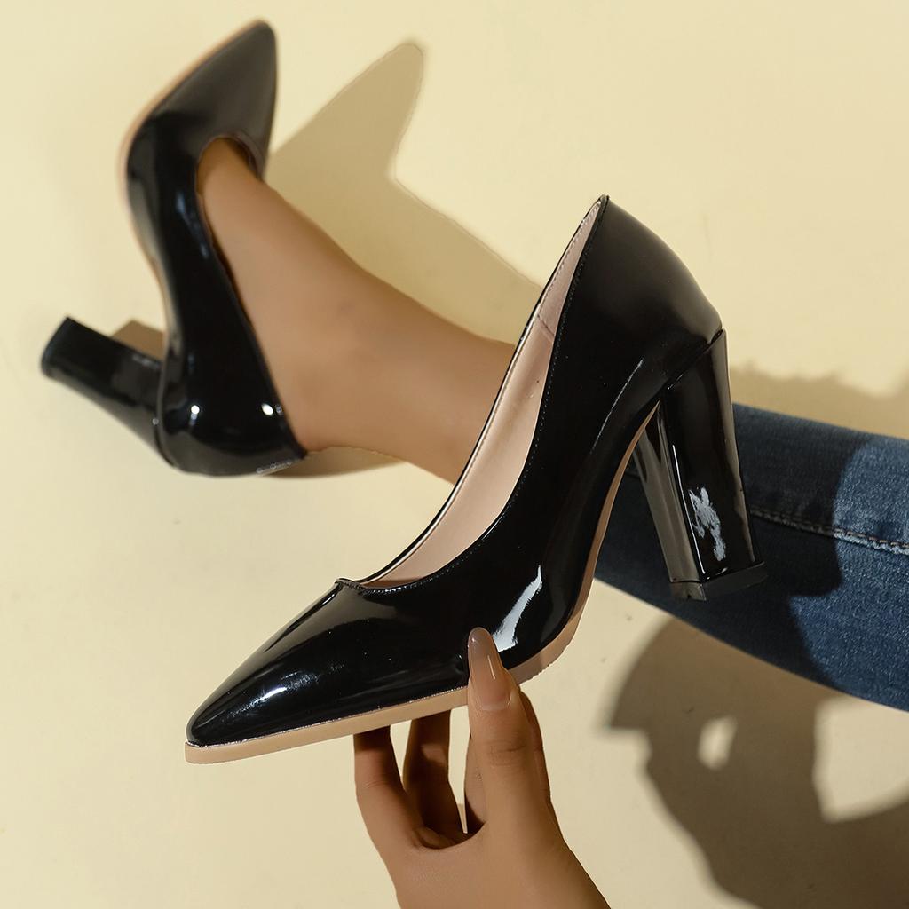 Nuove Décolleté con Tacco Quadrato Scarpe da Donna Ufficiali Tempo Libero Taglia Super Grande Tacco Alto Donna Pelle Verniciata Sexy Scarpe da Festa Nuziale