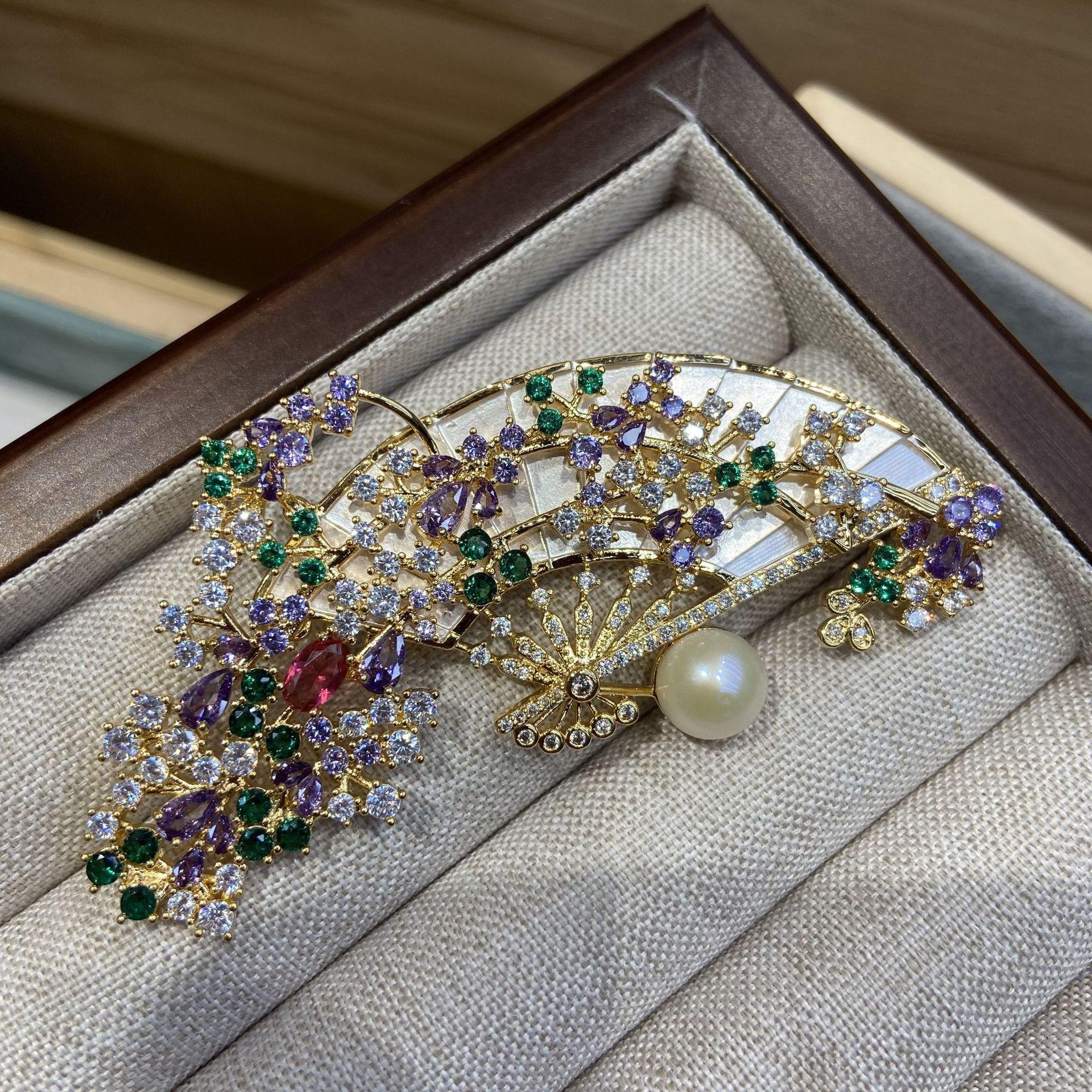 

Винтажная Элегантная Высококлассная Женская Брошь-Значок в Форме Веера с Кристаллами и Жемчугом, Модная Высококлассная Женская Одежда, Пальто, Ювелирное Изделие, Подарок