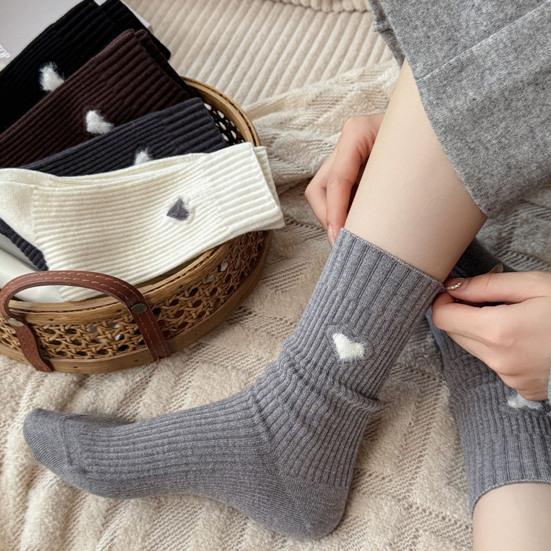 Women's Heart Pattern Mid Calf Crew Socks Ribbed Knit Boot Socks Fall Casual Soft Cozy Socks for Women Girls