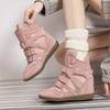Sapatos casuais femininos invisíveis que aumentam a altura