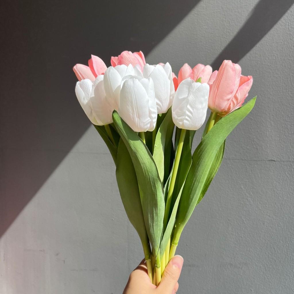 Luxury Silk Tulip Flowers With Moist Feel For Wedding Decor And Styling Home