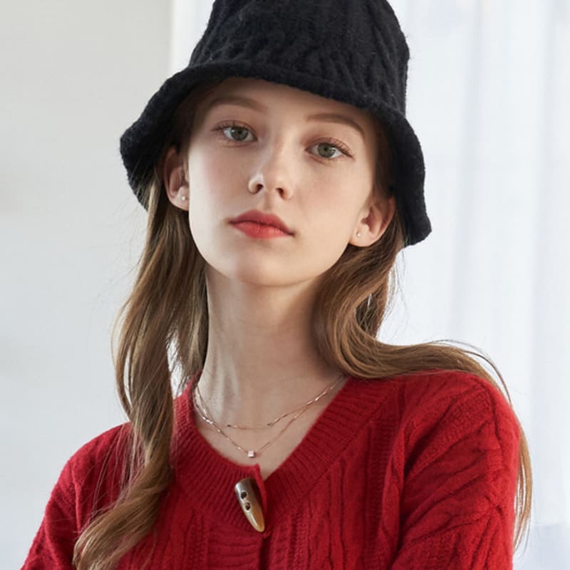 MANES Miotstickad Hinkhatt (5 färg)