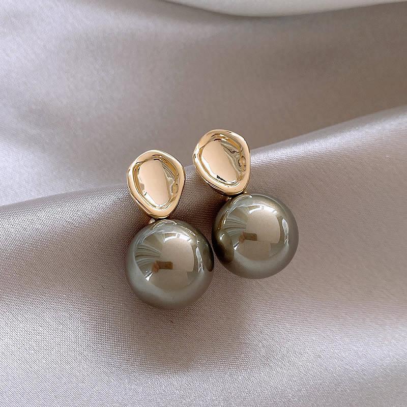 French retro irregular geometric pearl earrings fashion high-end stud earrings personality trend earrings