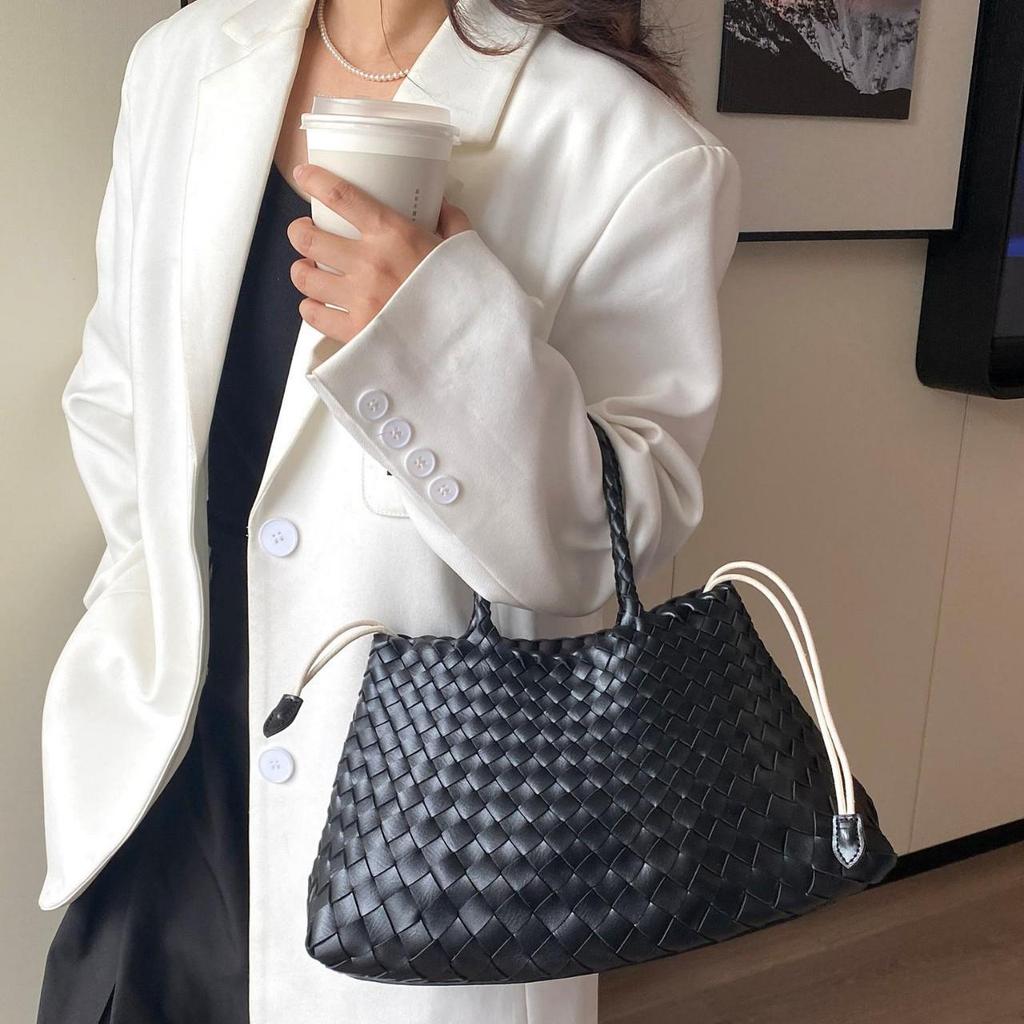 Retro Style Genuine Leather Hand-Woven Basket Handbag - Versatile Women's Bag with Thick Leather Strips